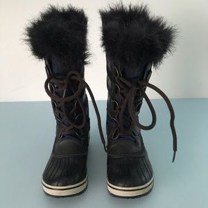 Sorel Joan of arc snow boot. Size 5